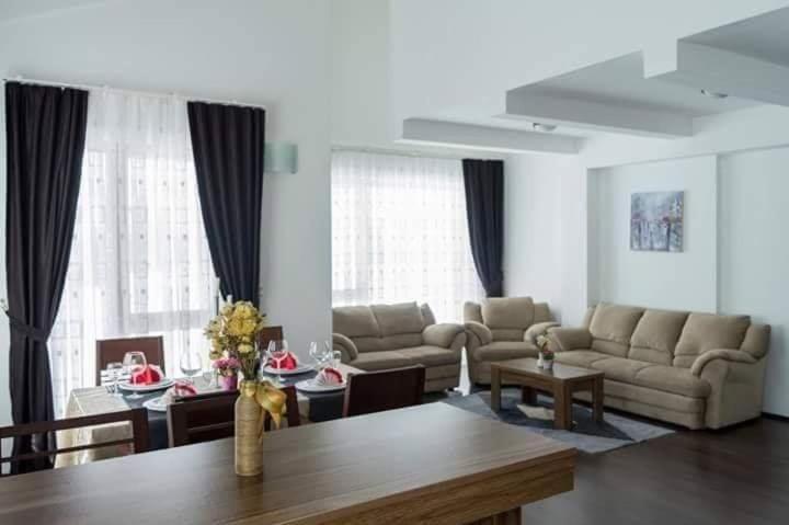 טטובו Hotel Scardus מראה חיצוני תמונה