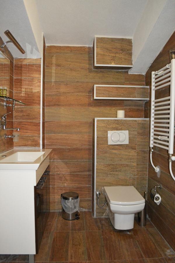 טטובו Hotel Scardus מראה חיצוני תמונה